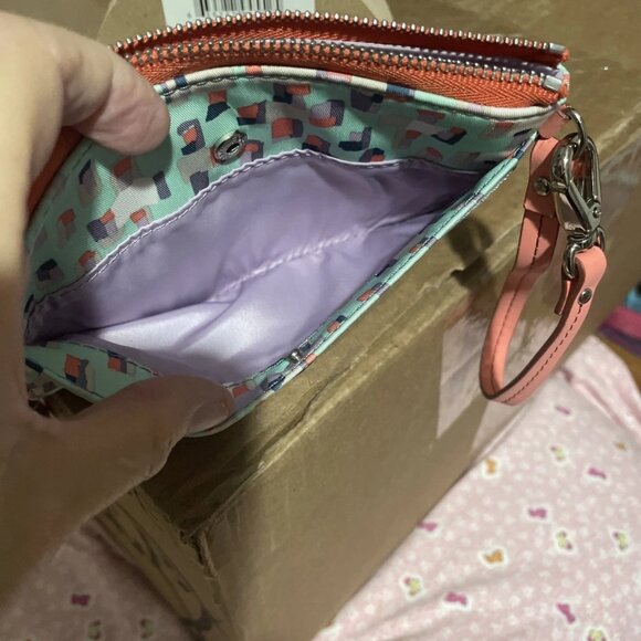 Fossil Keyper Wristlet ~ Green Multi ~ Geo or Terrazzo Pattern - Picture 5 of 7